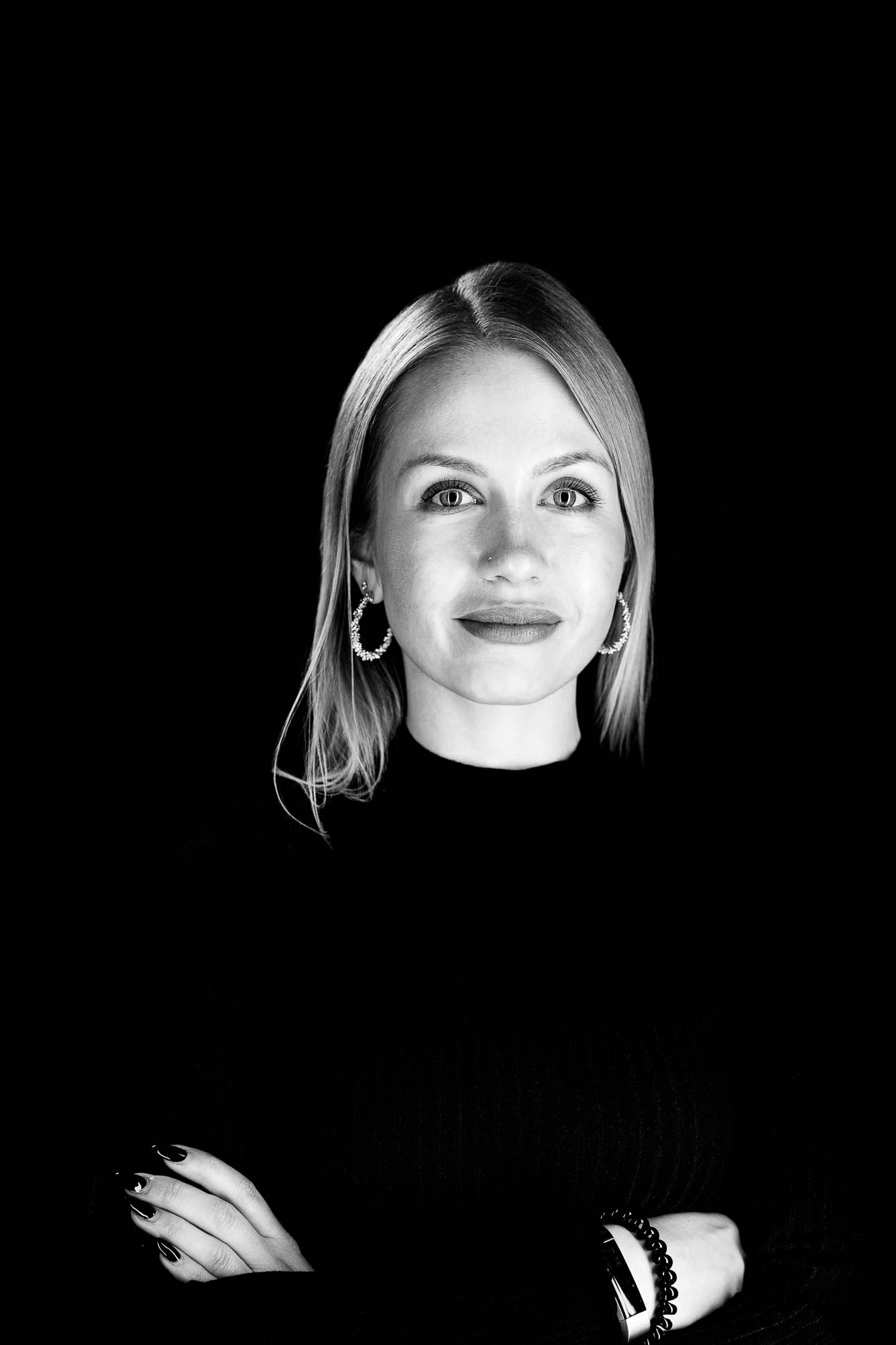 Export x3 Headshot  06625 Dez 01 2019 Bearbeitet Headshots 2019  Miro Nicole Nadine